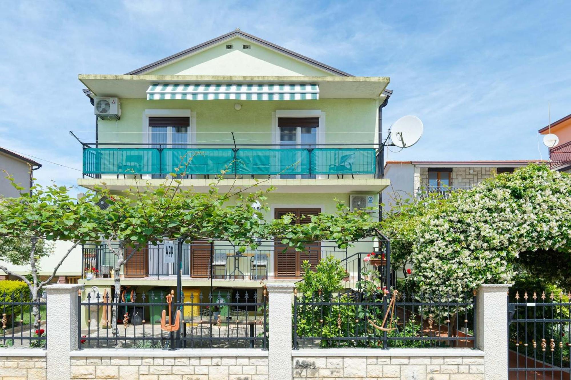 Apartments Grassi By Rent Istria Umag Exterior foto