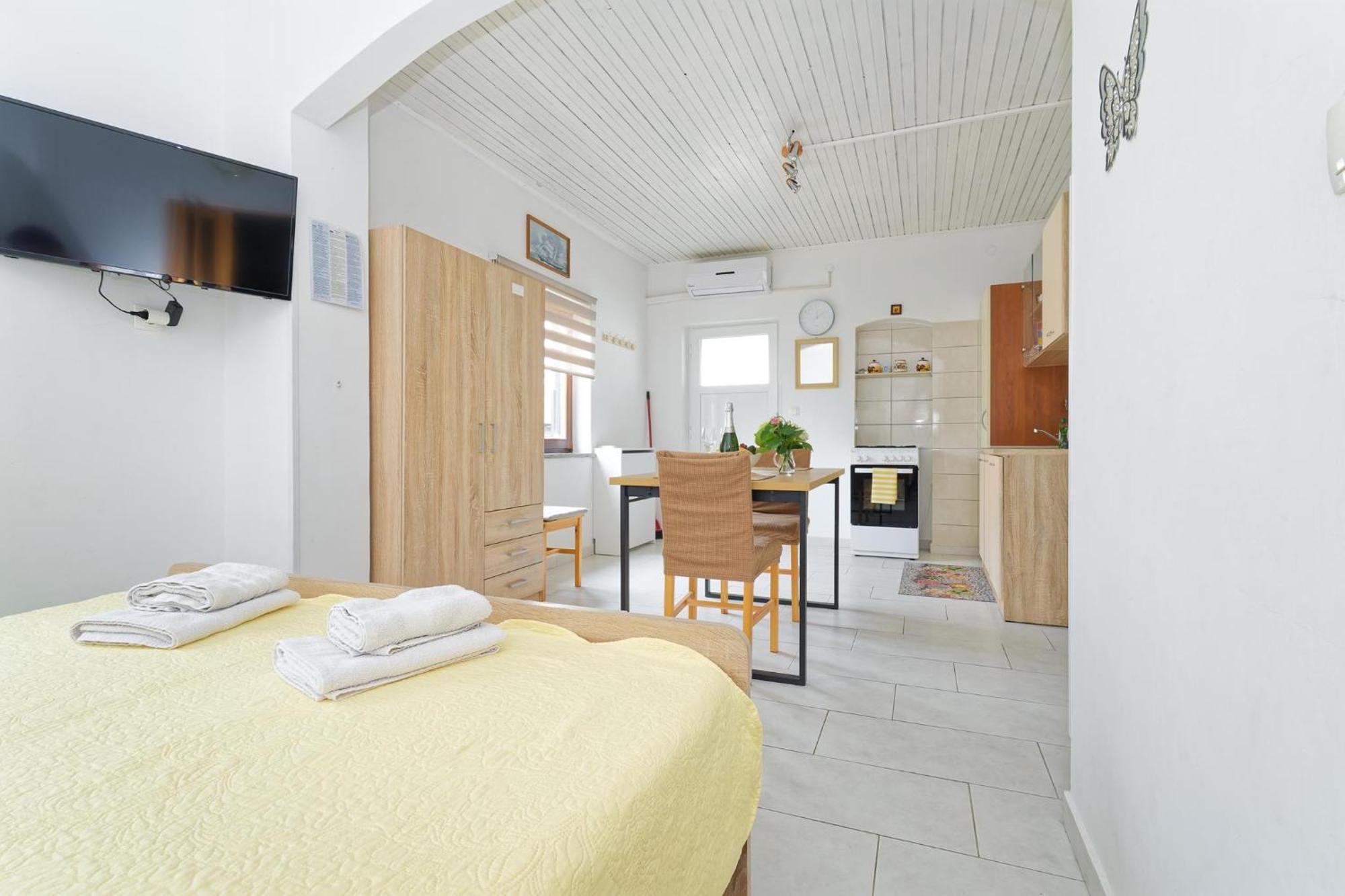 Apartments Grassi By Rent Istria Umag Exterior foto