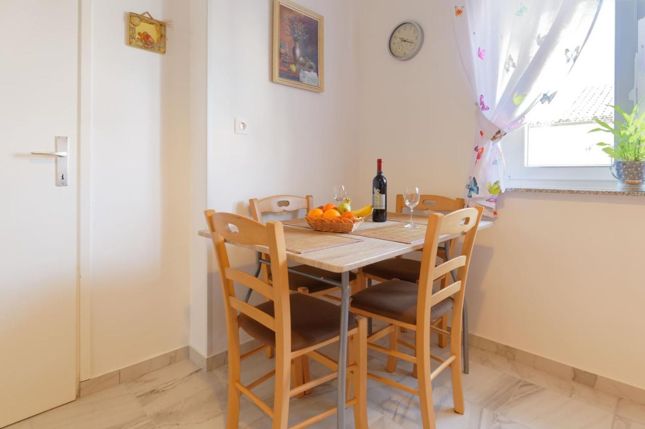 Apartments Grassi By Rent Istria Umag Exterior foto