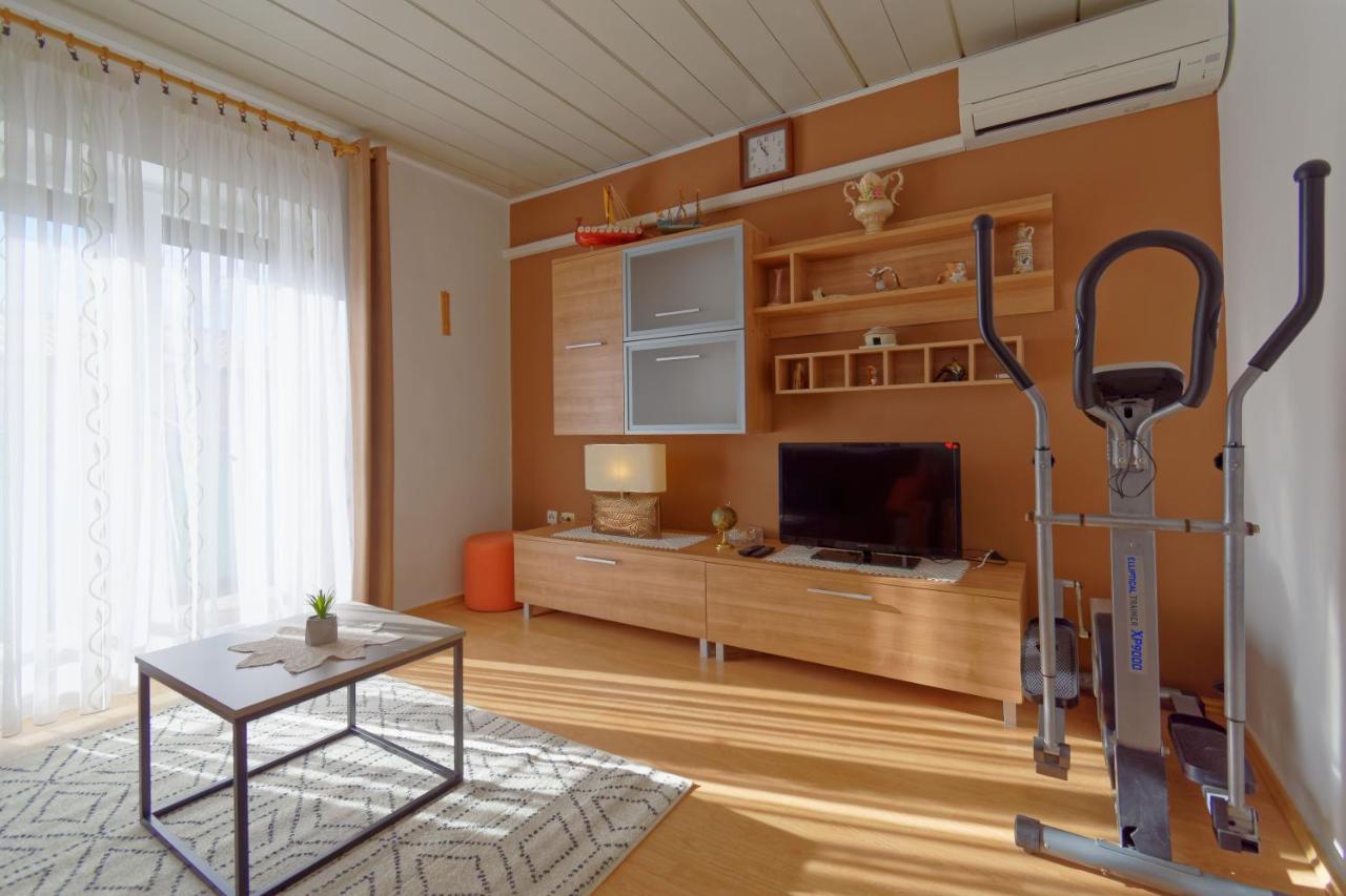 Apartments Grassi By Rent Istria Umag Exterior foto