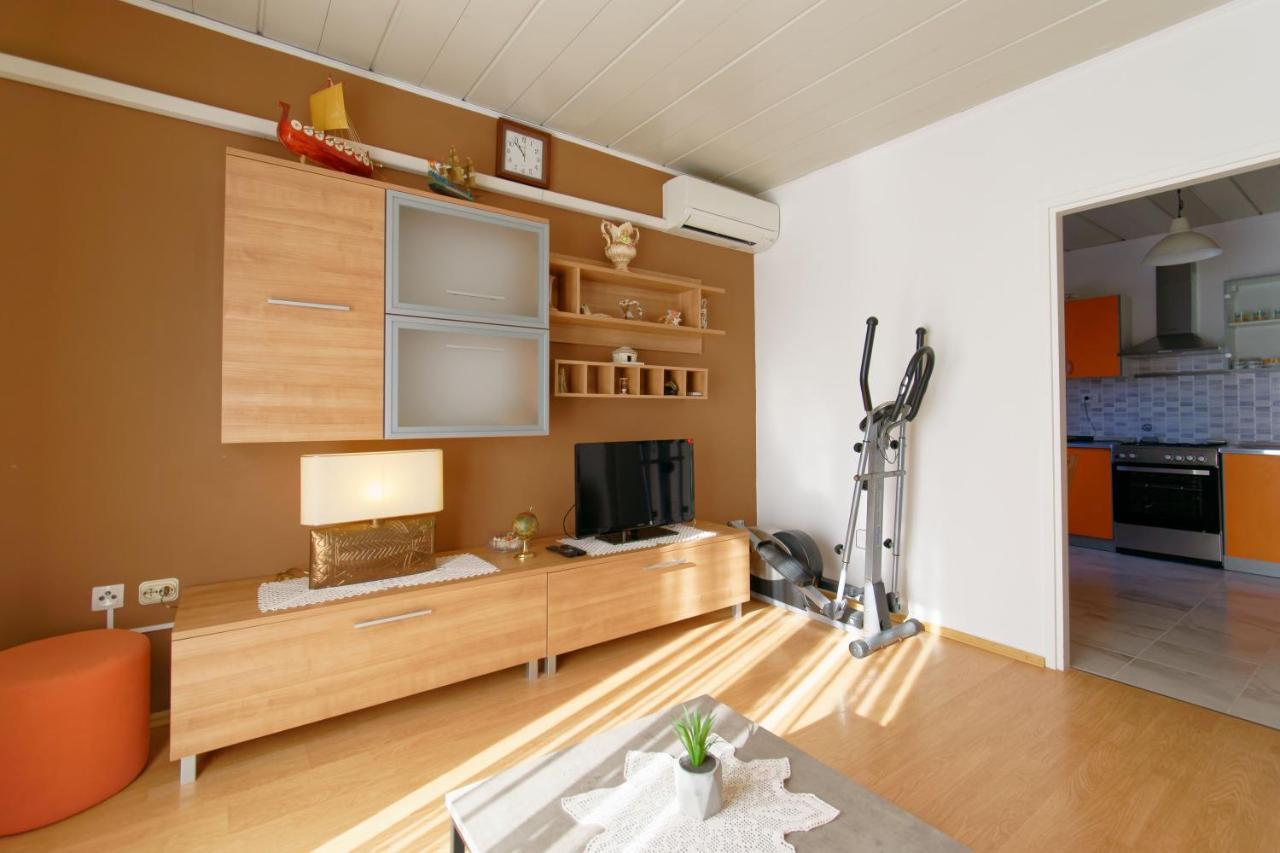 Apartments Grassi By Rent Istria Umag Exterior foto