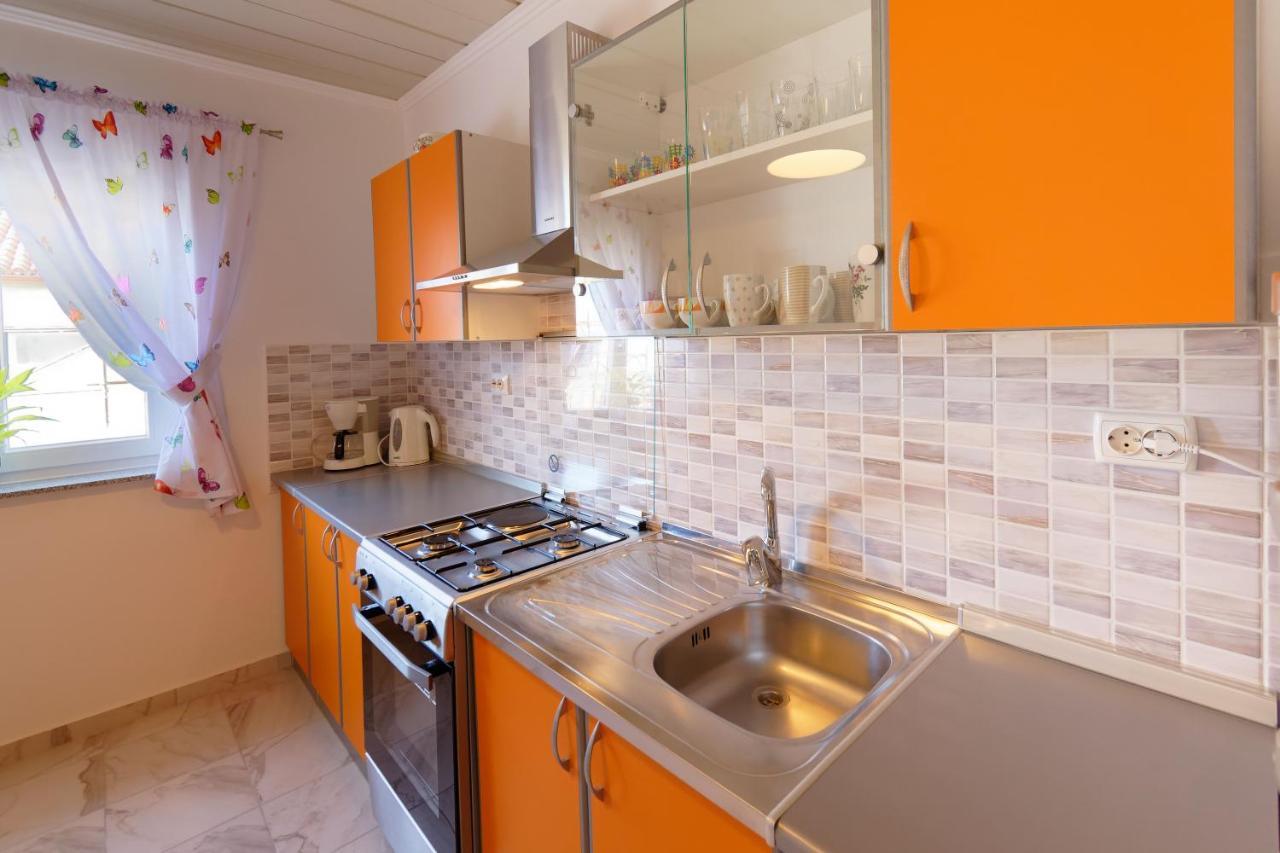 Apartments Grassi By Rent Istria Umag Exterior foto